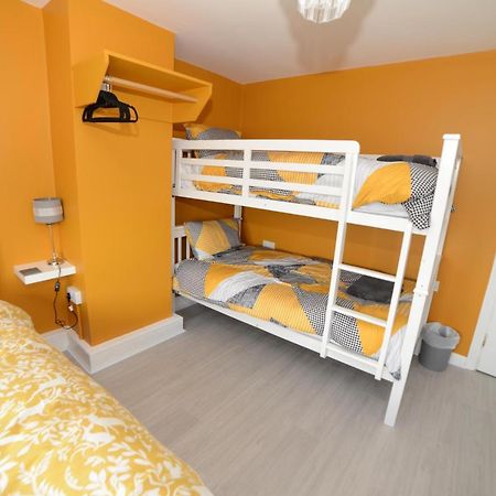 Notting Hill West In The Heart Of Westport Town Villa Bagian luar foto
