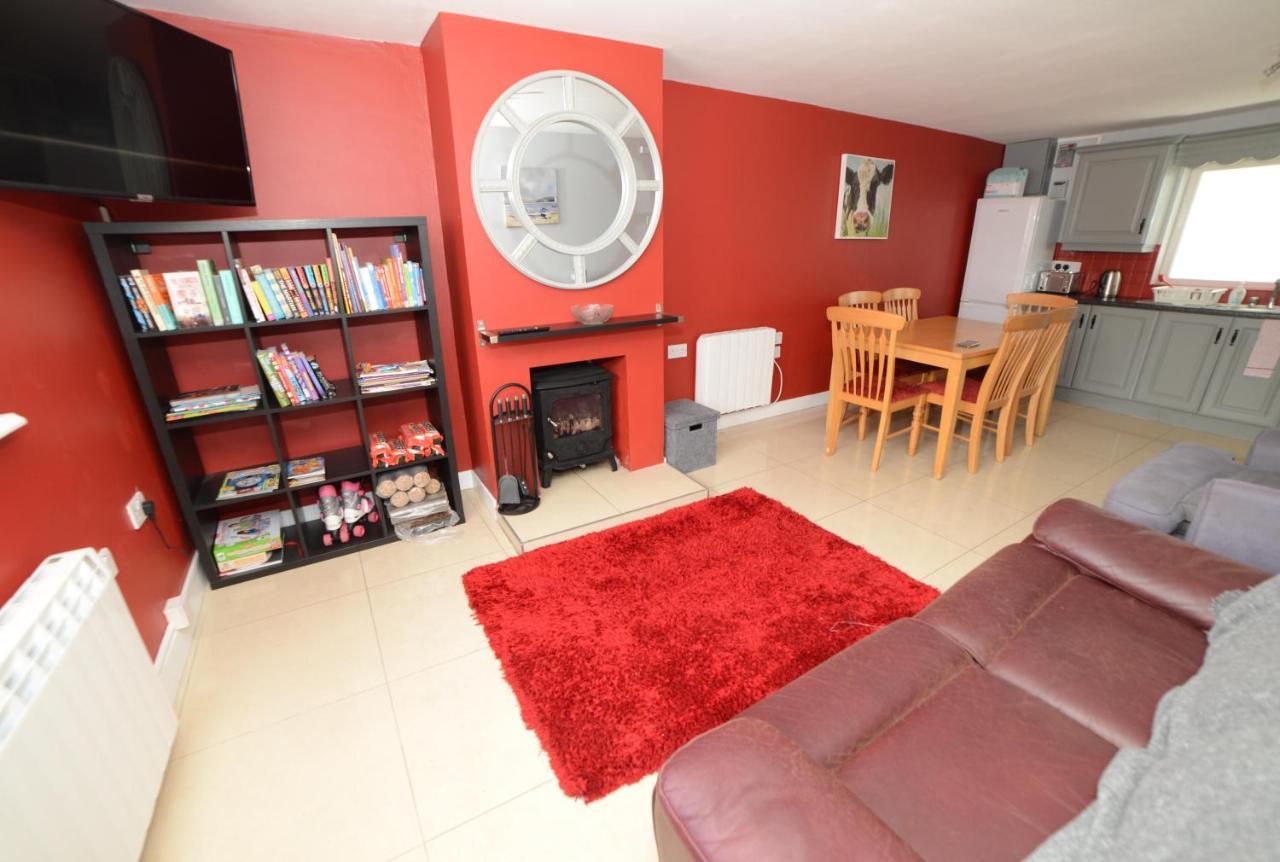 Notting Hill West In The Heart Of Westport Town Villa Bagian luar foto