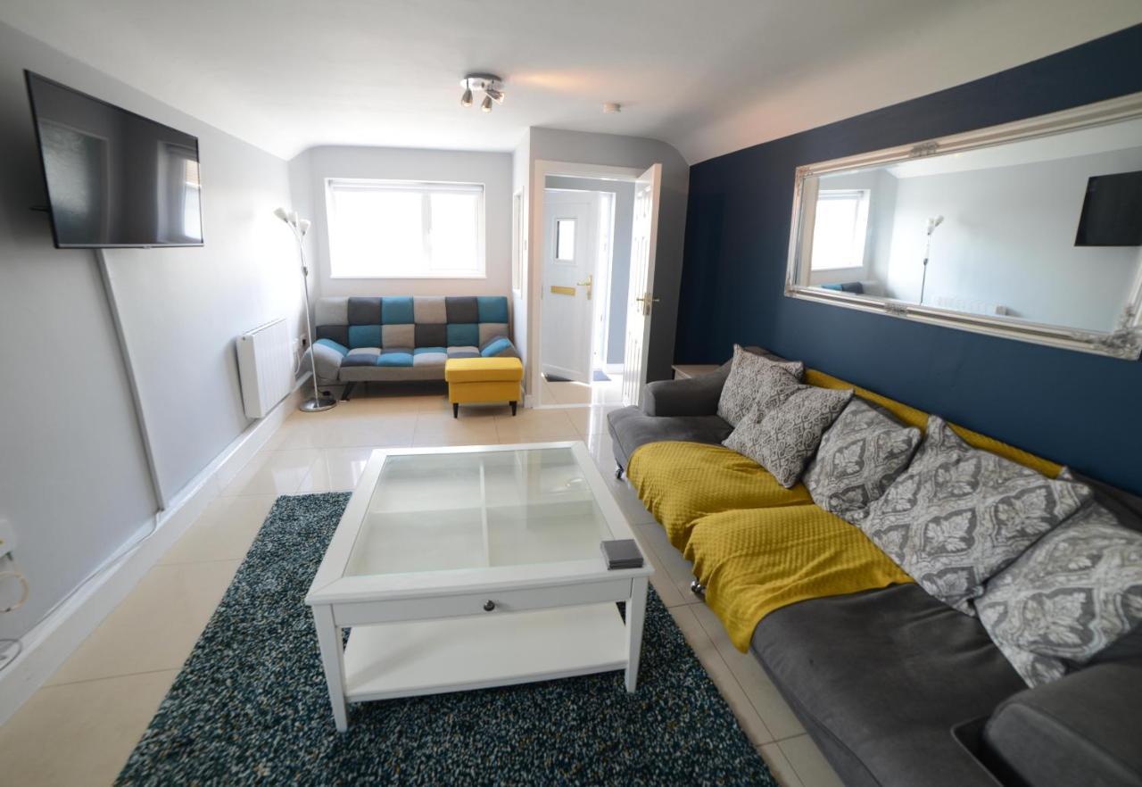 Notting Hill West In The Heart Of Westport Town Villa Bagian luar foto