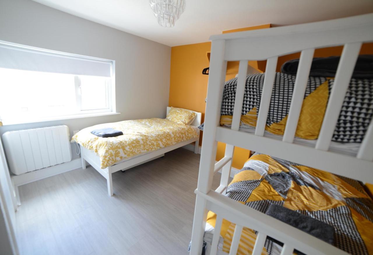 Notting Hill West In The Heart Of Westport Town Villa Bagian luar foto